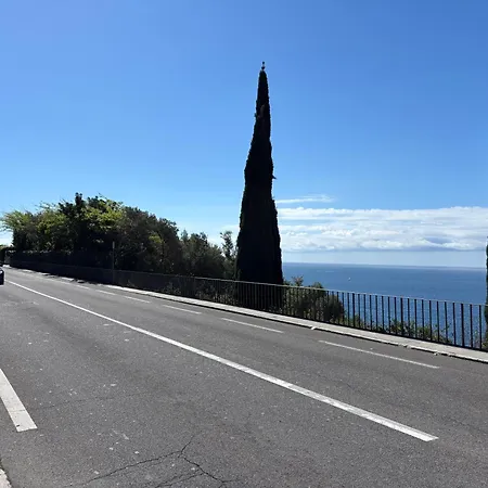 Elegant Apartment, Cap De *